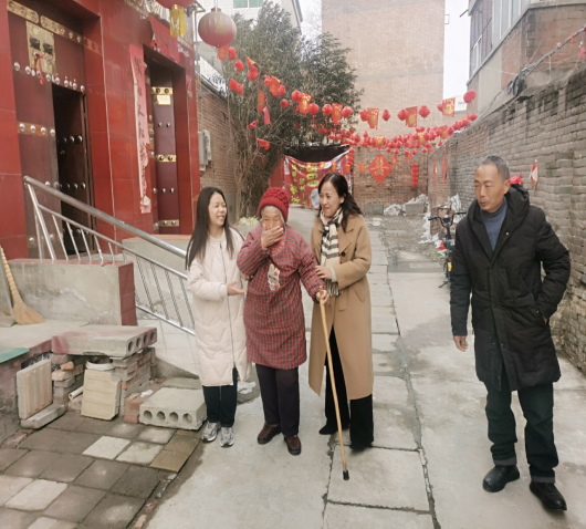 瑟瑟冬日 暖暖溫情——公司黨委、工會開展“送溫暖、送祝福”活動